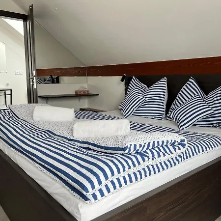 Apartment D5