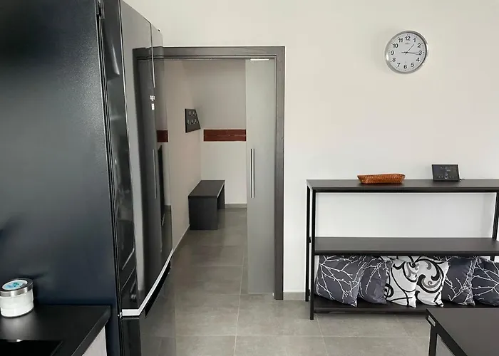 Apartment D5 *
