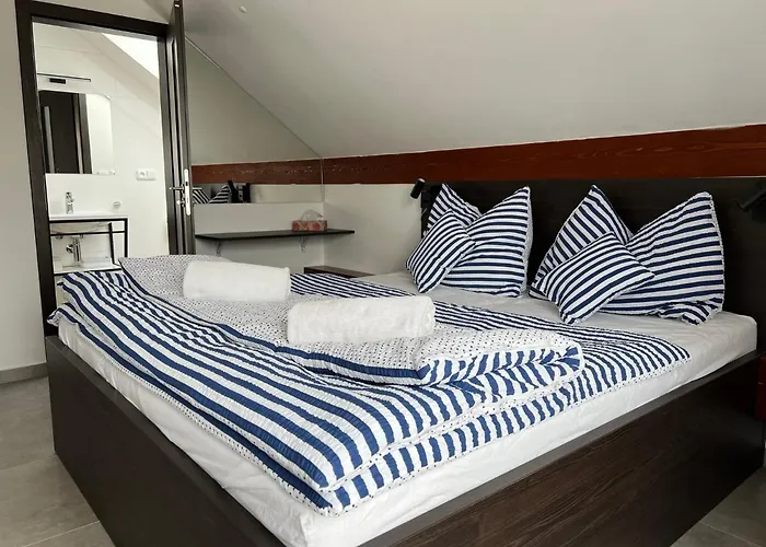 Apartment D5